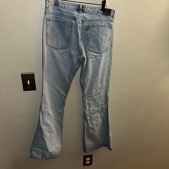 Vintage Y2K Levi's Silvertab mid Rise Baggy flare Leg Jeans - Picture 6 of 9
